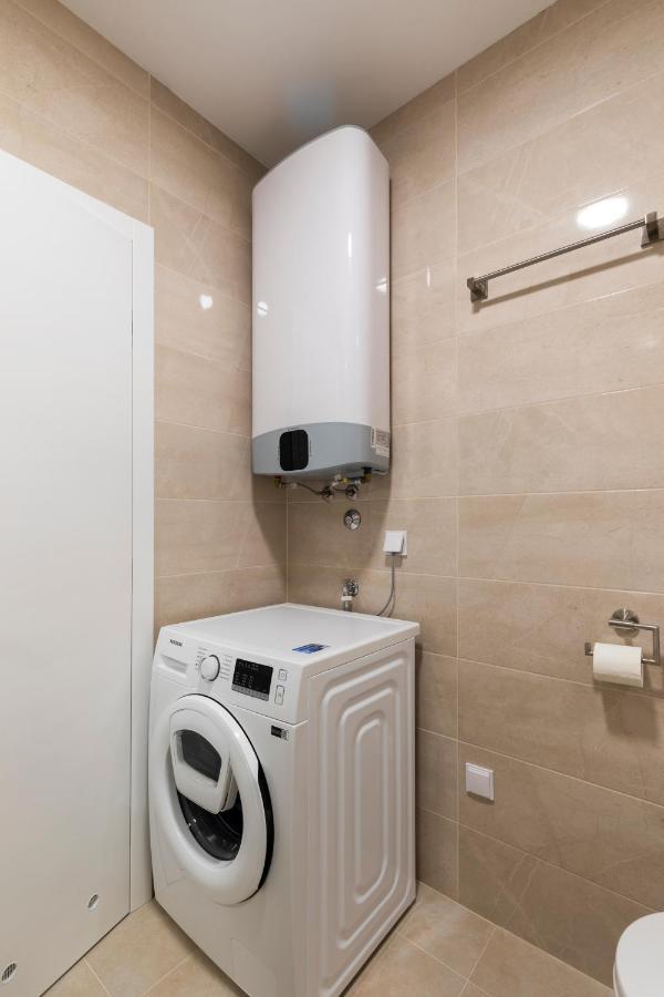 Meraviglia Residence Пула Екстериор снимка